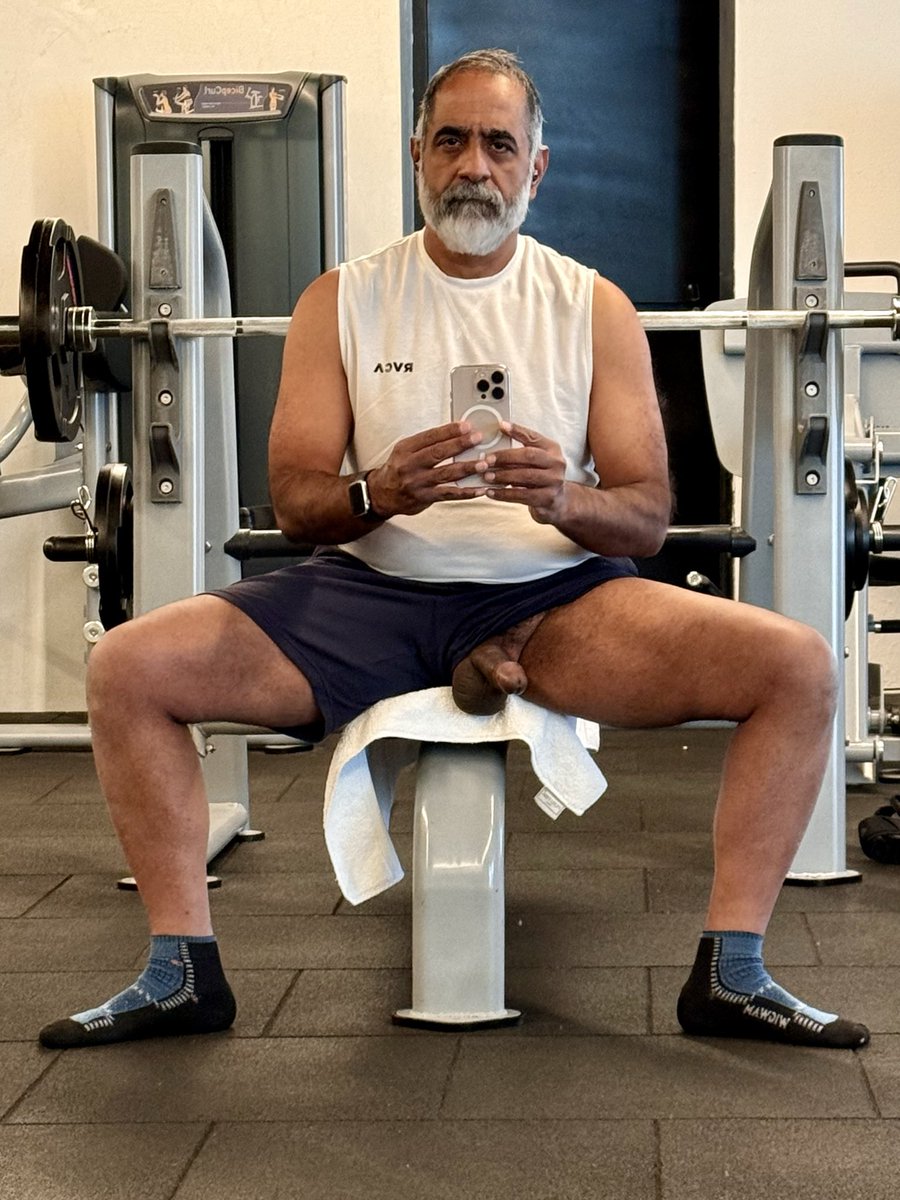 The Bullerman (7K) tweet media