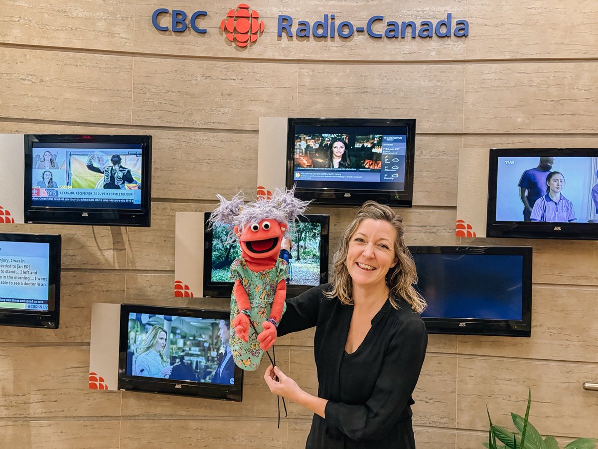 rtapuppets's tweet image. Great chat with @RebeccaZandberg at @CBCRadioCanada this morning before shows!