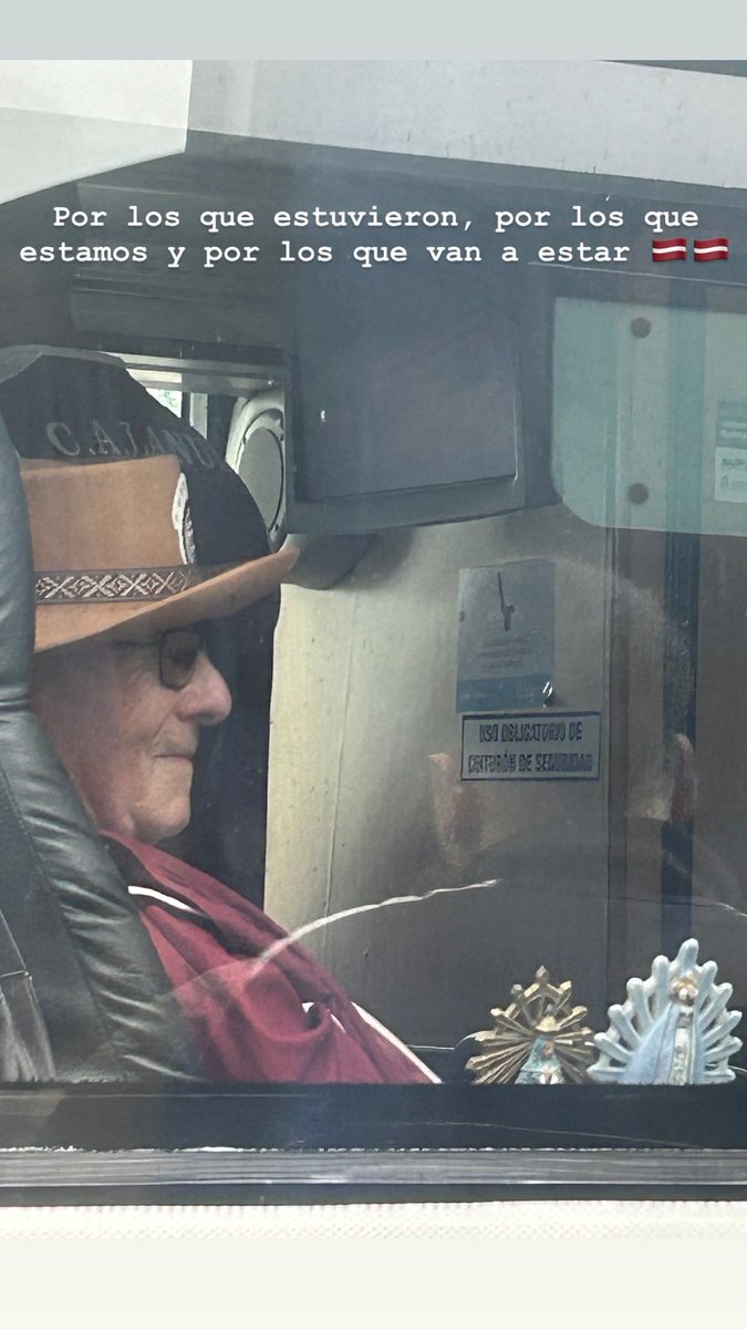 Boomeliastkd's tweet image. Por favor granate 🇱🇻🏆