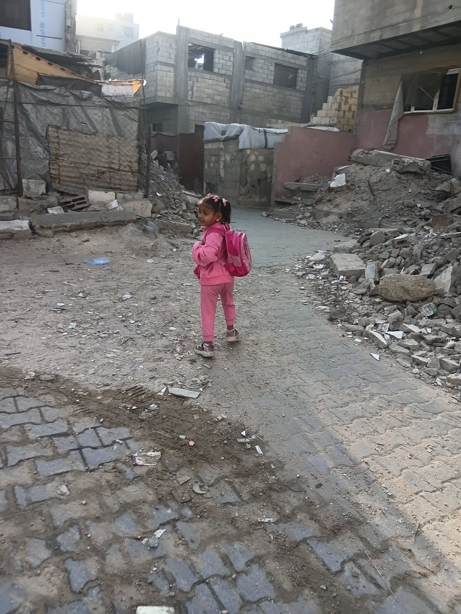 Habiba_Abood10's tweet image. My treatment has been cut off for two weeks now!!

The war has ended, but our suffering continues. The occupation army still controls what is allowed to enter and blocks whatever it wants. We remain at their mercy to this very moment.

chuffed.org/project/123592…