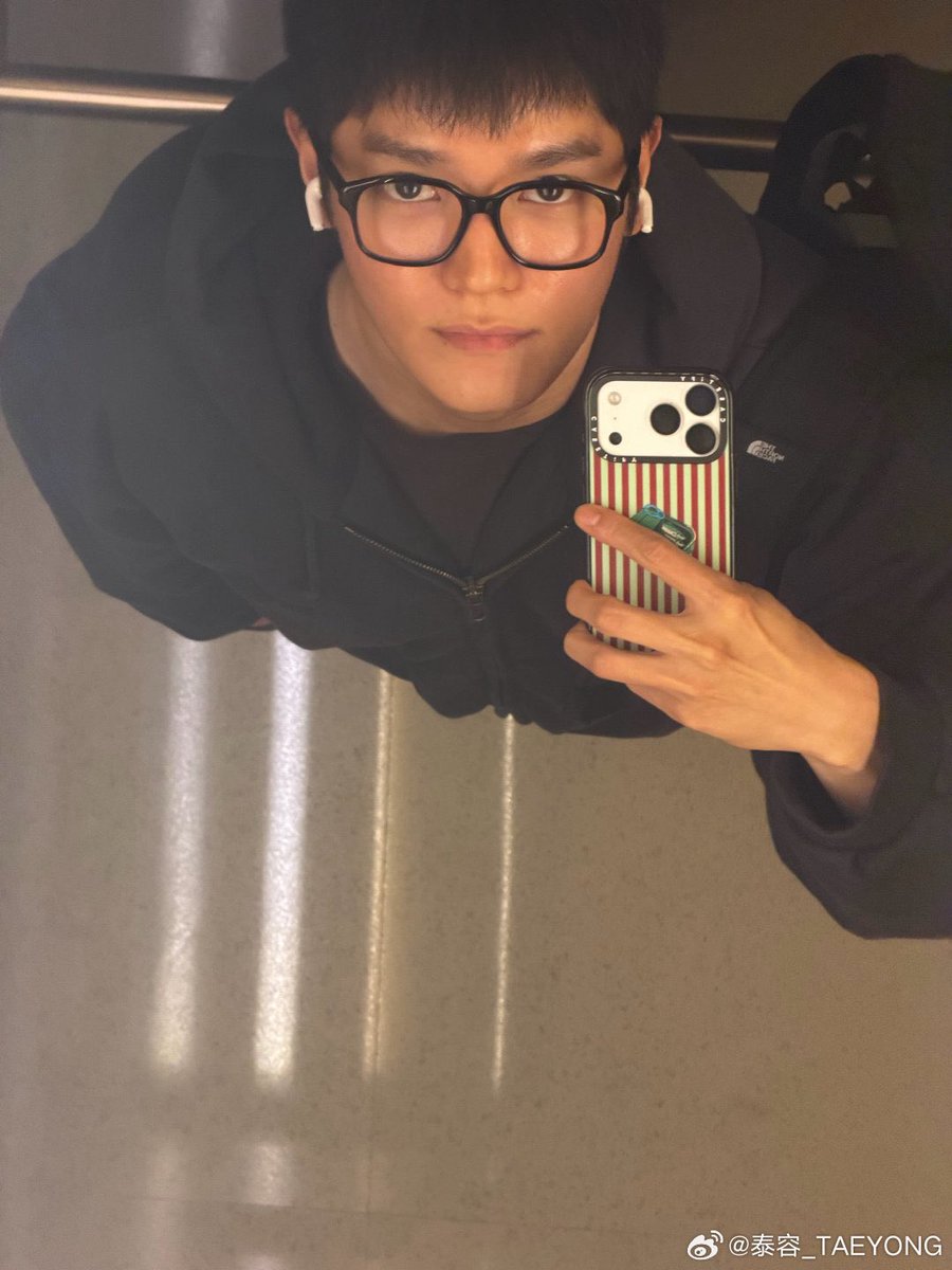 jaemluyong's tweet image. sekalinya buka x lgsg dikasih pap ganteng AAAA KANGEN BGT 😭😭😭