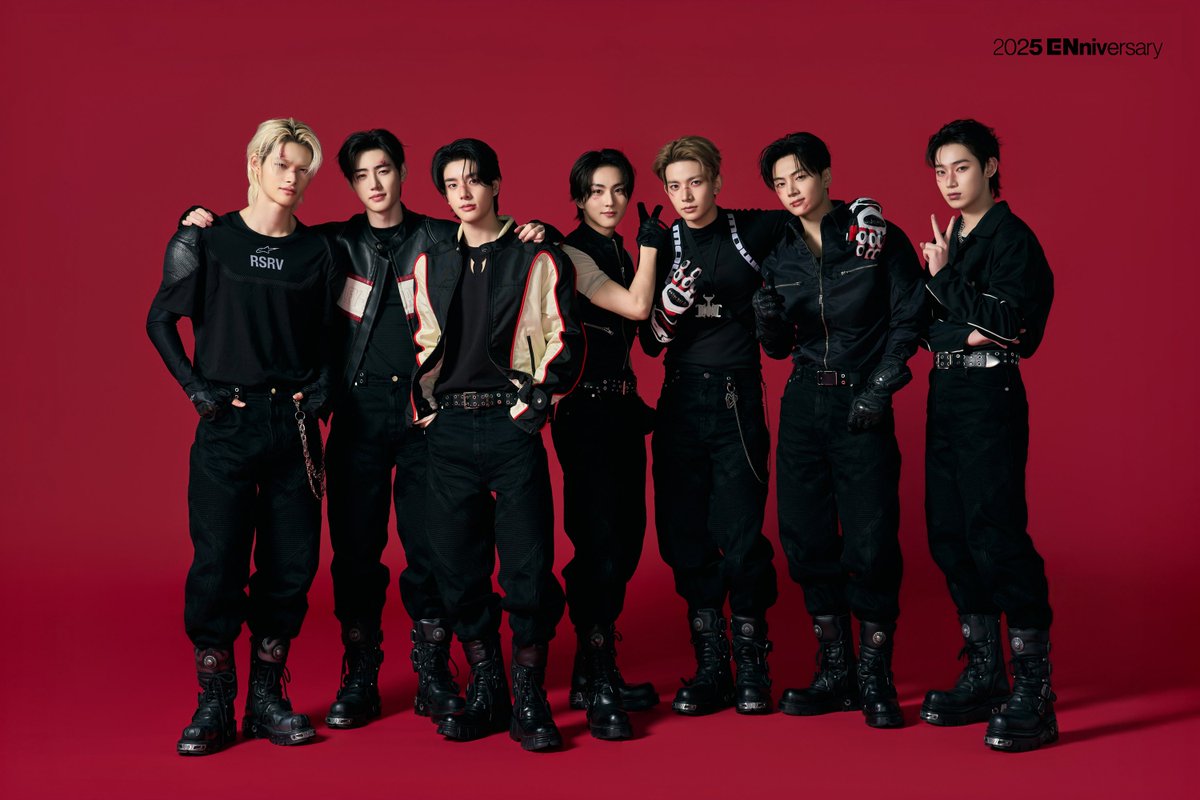 enhypenweverse's tweet image. [PHOTO] 251121

🏎️  ENHYPEN 2025 ENniversary FAMILY Photo #1

(1/3)

5TH ENNIVERSARY FAMILY PHOTO
#2025ENniversary #ENHYPEN5thAnniversary #ENHYPEN #엔하이픈 @ENHYPEN_members @ENHYPEN
