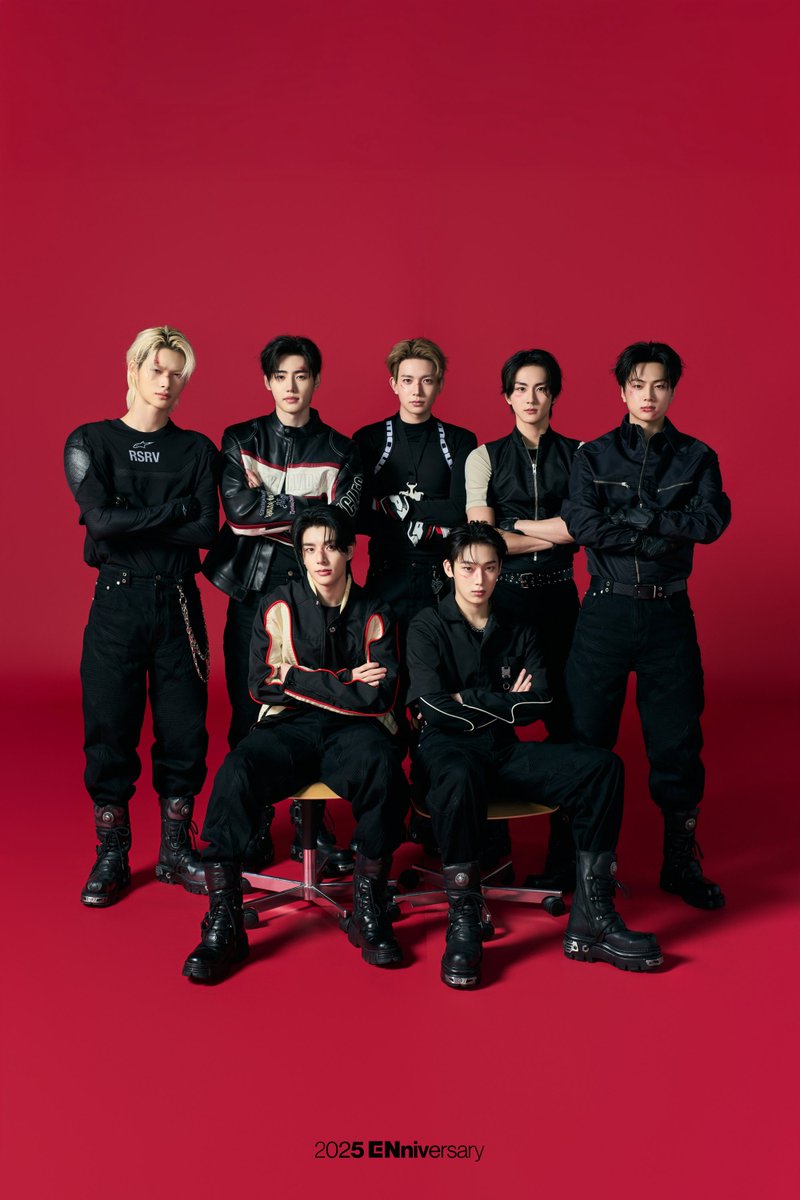 enhypenweverse's tweet image. (2/3)

5TH ENNIVERSARY FAMILY PHOTO
#2025ENniversary #ENHYPEN5thAnniversary #ENHYPEN #엔하이픈 @ENHYPEN_members @ENHYPEN