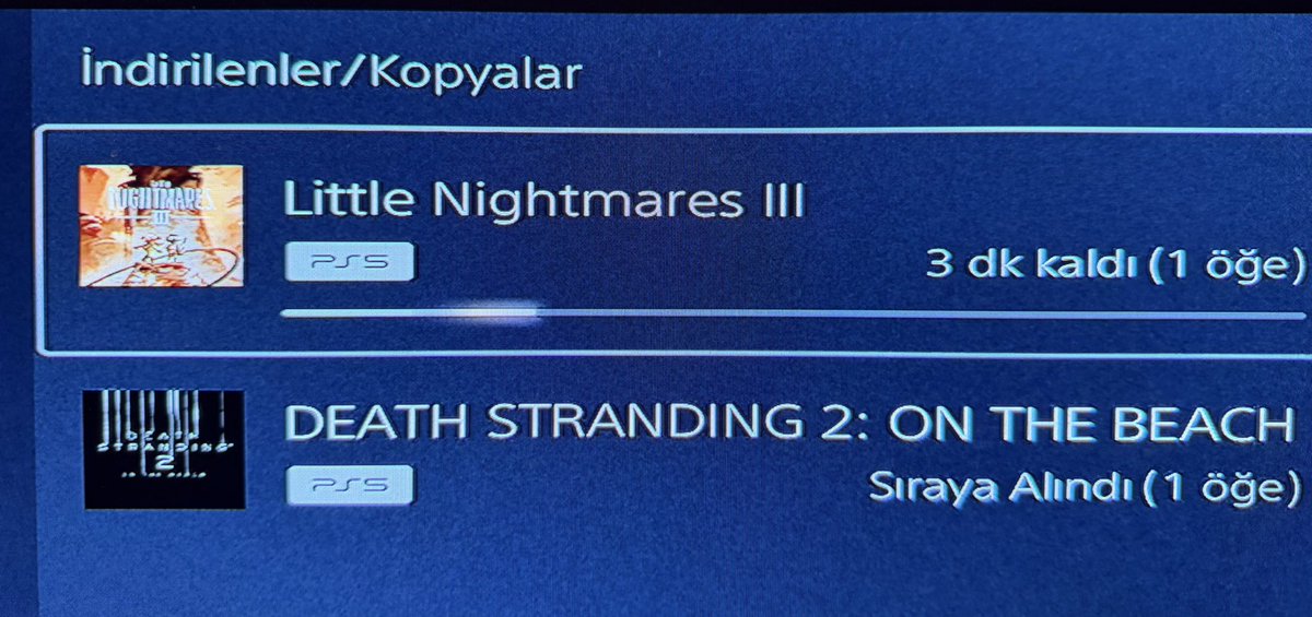 CoderBora's tweet image. Kasim Indirimi dediler aldik 🌻