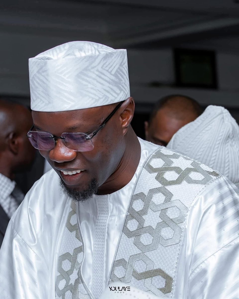 Avec sa guen beugu kofer dieuler 😂 
Bolen diaré sama kaw ba parai khana 😌💚💚💚