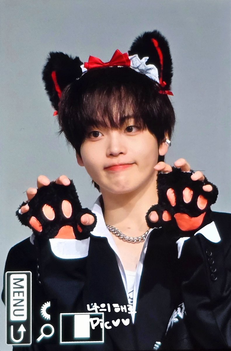 251121 사웨 팬사인회
먀오.. #형준 #HYEONGJUN #크래비티 #CRAVITY