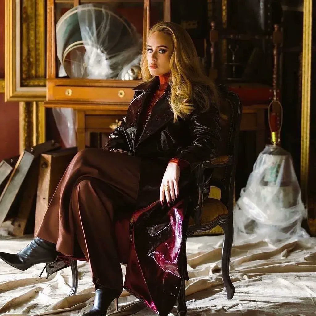 TChartSwift's tweet image. “The Fate of Ophelia” has surpassed “Easy On Me” and is the 4th female solo song this decade with most days at #1 on Global Spotify (48).