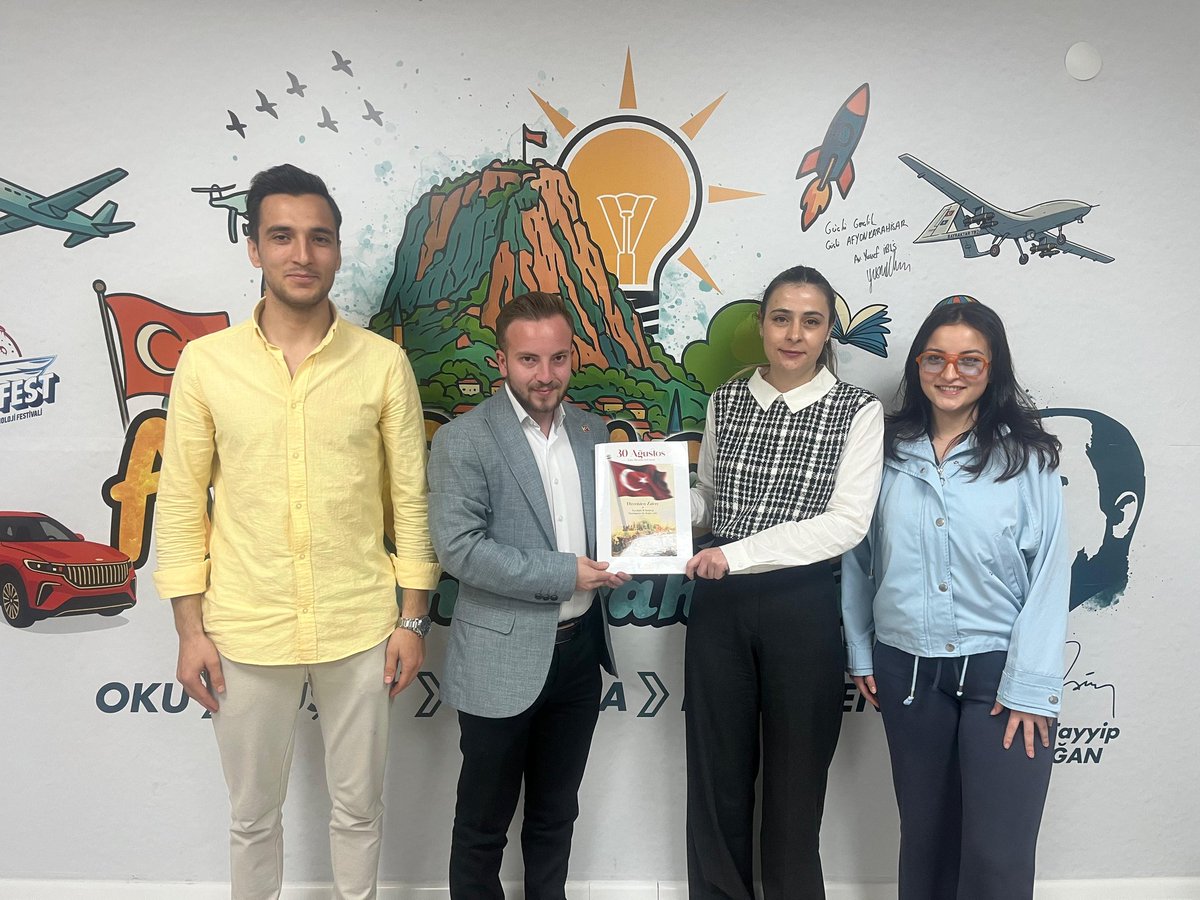 Tanıtım ve Medya Başkanımız Orhan Cengiz, Türkeli Gazetesi Muhabiri Şeyda Yeşilçay’a, başlatmış olduğumuz Nöbetçi Yönetim Kurulu programımız ve gençlik kolları olarak sahada yürüttüğümüz çalışmalar hakkında kapsamlı bir röportaj verdi.

Gençliğin enerjisini, teşkilatımızın