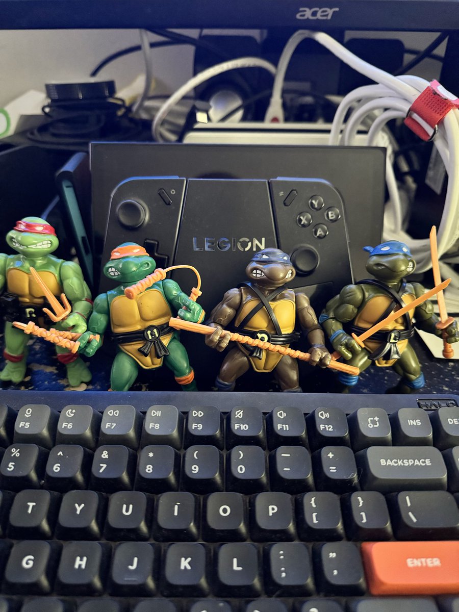 bsdbandit's tweet image. My new keyboard security 😀😀😀😀😀 owwwwwww yip yip