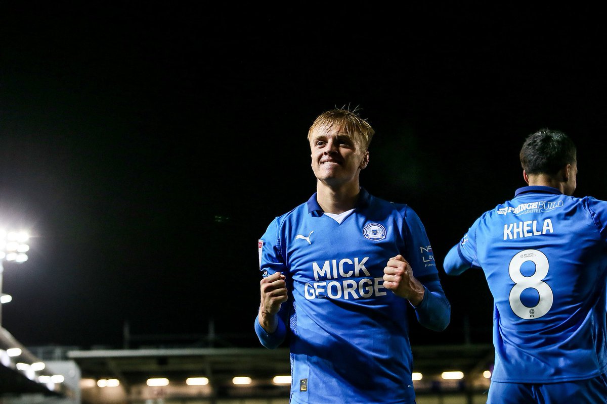 Millsy__8's tweet image. 3 points and another clean sheet @theposh 💙🙌🏻

#pufc