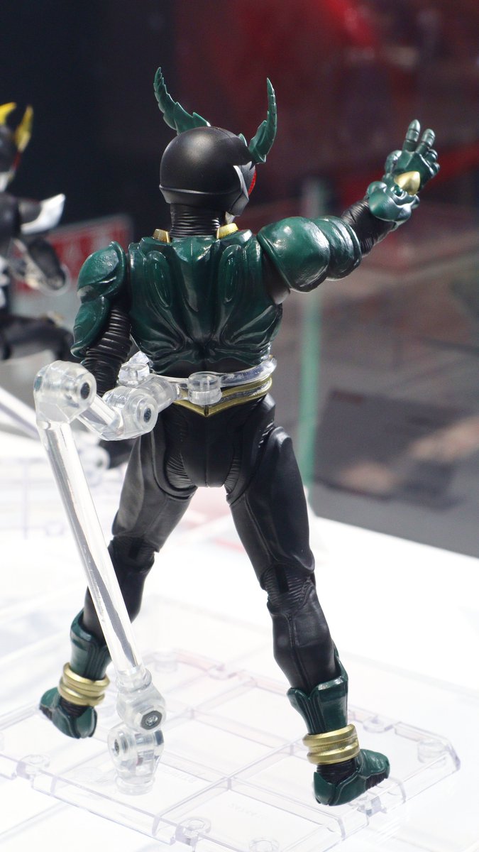 S.H.Figuarts（真骨彫製法） 仮面ライダーギルス