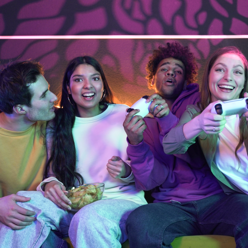 OVHcloud_Gaming's tweet image. We don’t just host #servers.
We host worlds, friendships, rivalries and every frame in between.

Find out more 👉 ovh.to/tFHhqTV