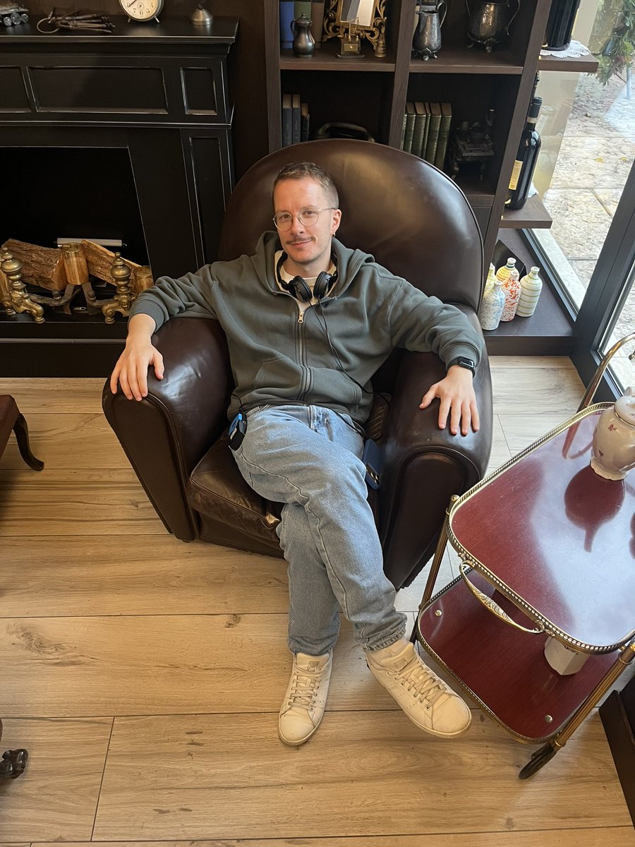 alessandro_db's tweet image. In tutta la mia sfattezza