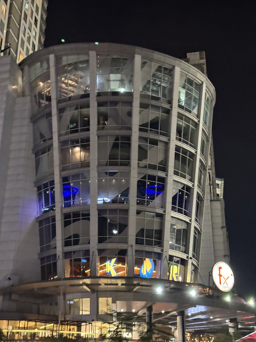 variomatic_'s tweet image. nanti ketemu lagi ya best!!!!!, lewat fx jadi pengen theateran