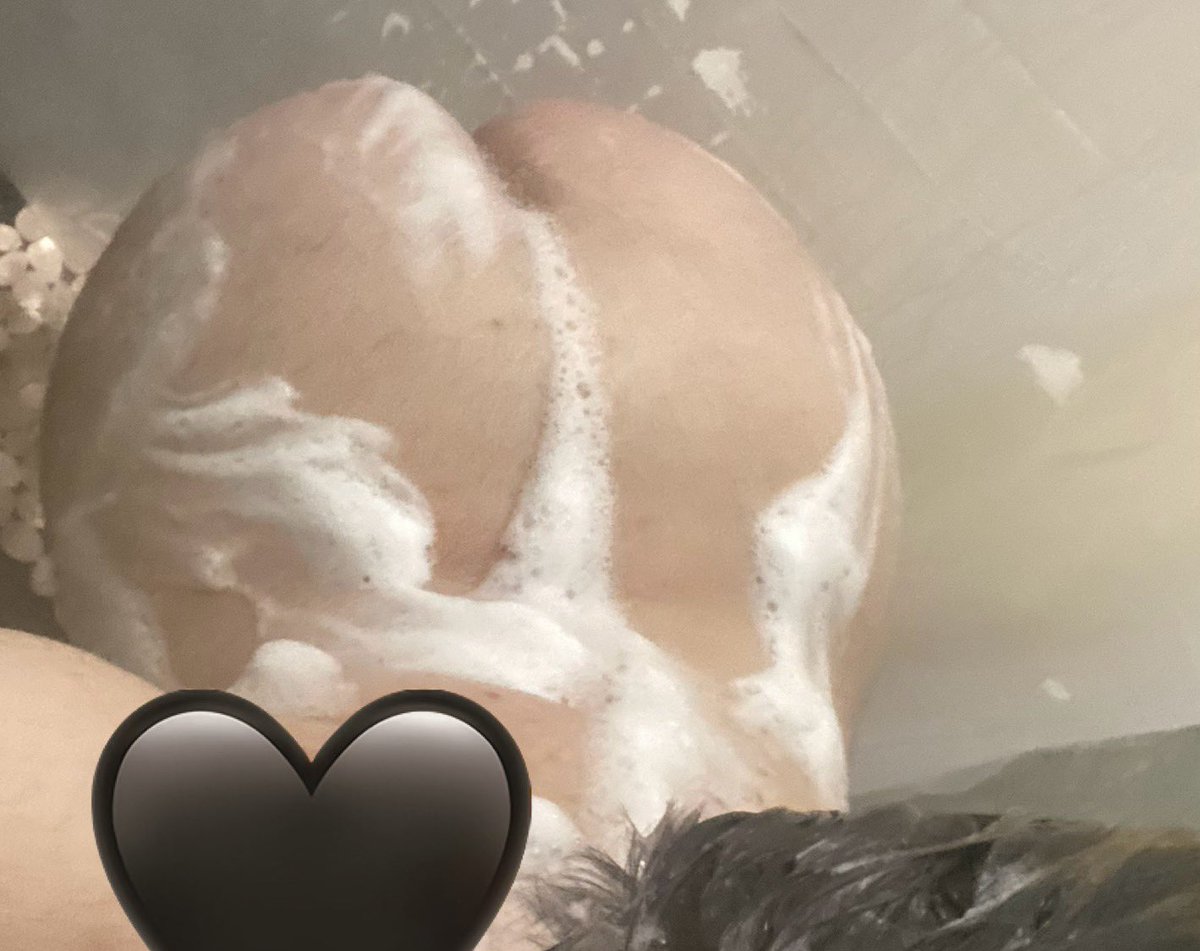 Purrsucht's tweet photo. algo de ayudita(?) //w//

#FTM #nsfw #nsfwtwt #pussyboy #fatass 
#soap #wet #porn https://t.co/JrBLLT6TgI