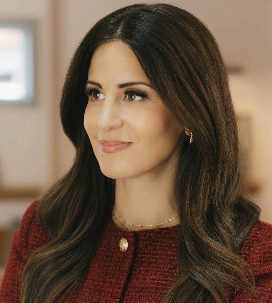 They should both log off and get back in the kitchen.