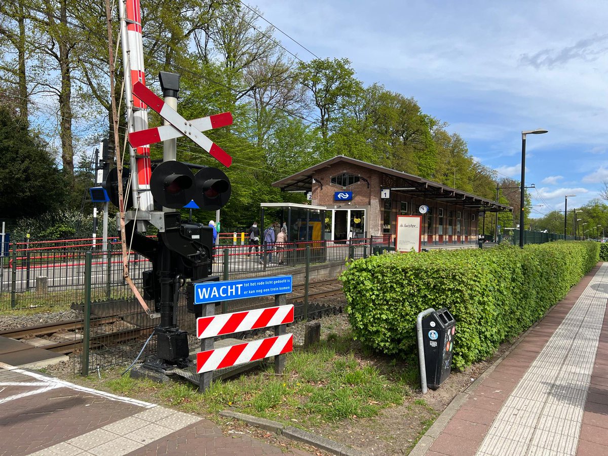 progressiefe's tweet image. Op welke plekken in Ermelo voel jij je wel eens onveilig?
Progressief Ermelo onderzoekt dit en hoort graag jouw ervaring.

👉 Vul de korte vragenlijst in: progressiefermelo.nl/progressief-er…

#femicide #veiligheid #wijeisendenachtop