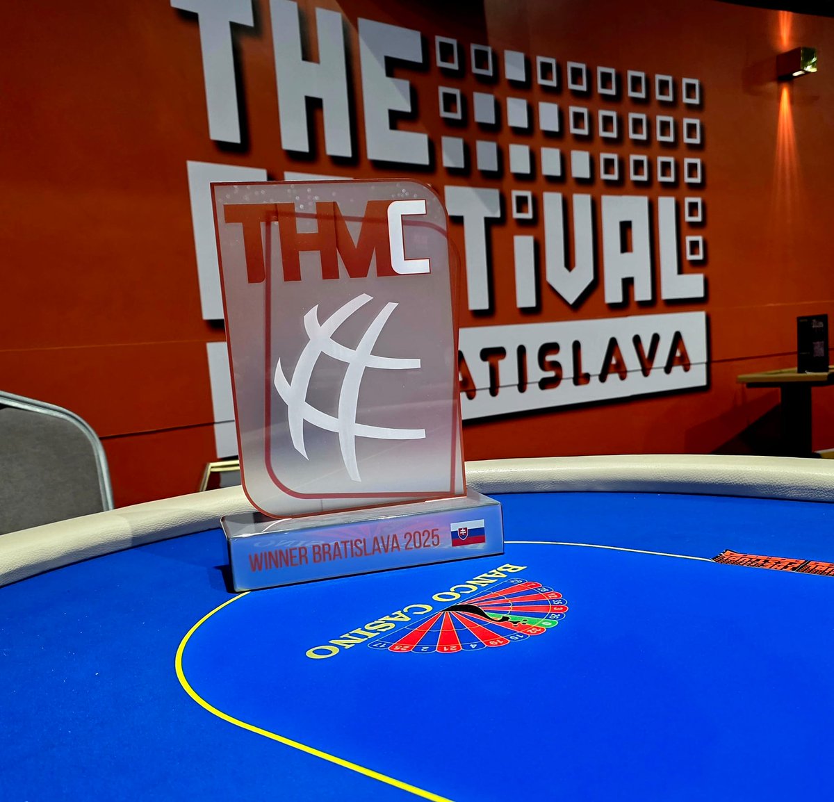 TheHendonMob's tweet photo. ๐ธ๐ฐโฃ๏ธ๐ Shuffle Up and Deal at the final day of #THMC at @TheFestivalOG Bratislava.
58 Players remain and we'll play down to a winner tonight.
๐ฐ โฌ19,346 and the ๐ฟ๐ฆ Cape Town Million package for the winner
โน https://t.co/qcHjDxBmV6 https://t.co/bfvAO9mKWs