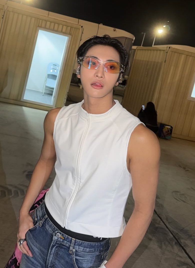 nobodylikehwa's tweet image. PARK SEONGHWA I KNOW EXACTLY WHAT YOU’RE DOING