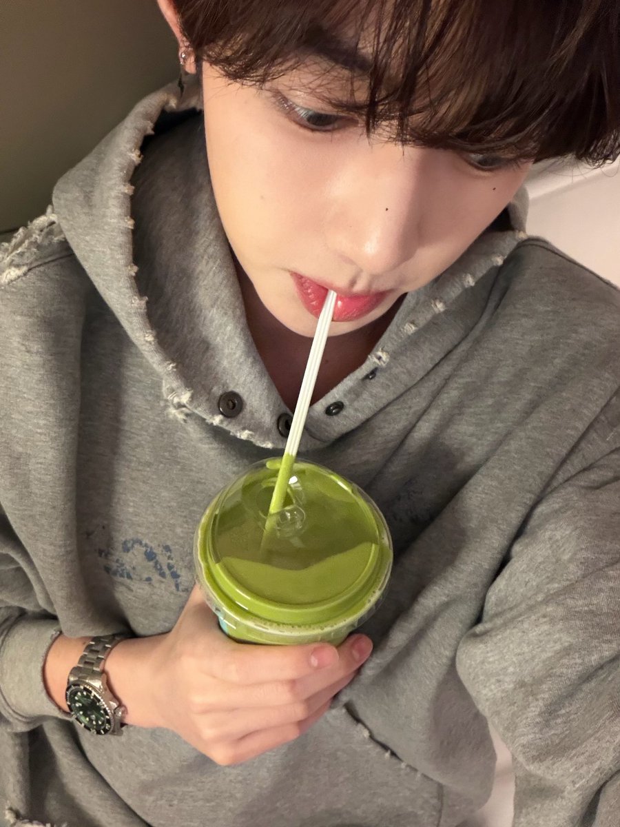 mywoonghao's tweet image. 4* hao selcas for my birthday 🥹