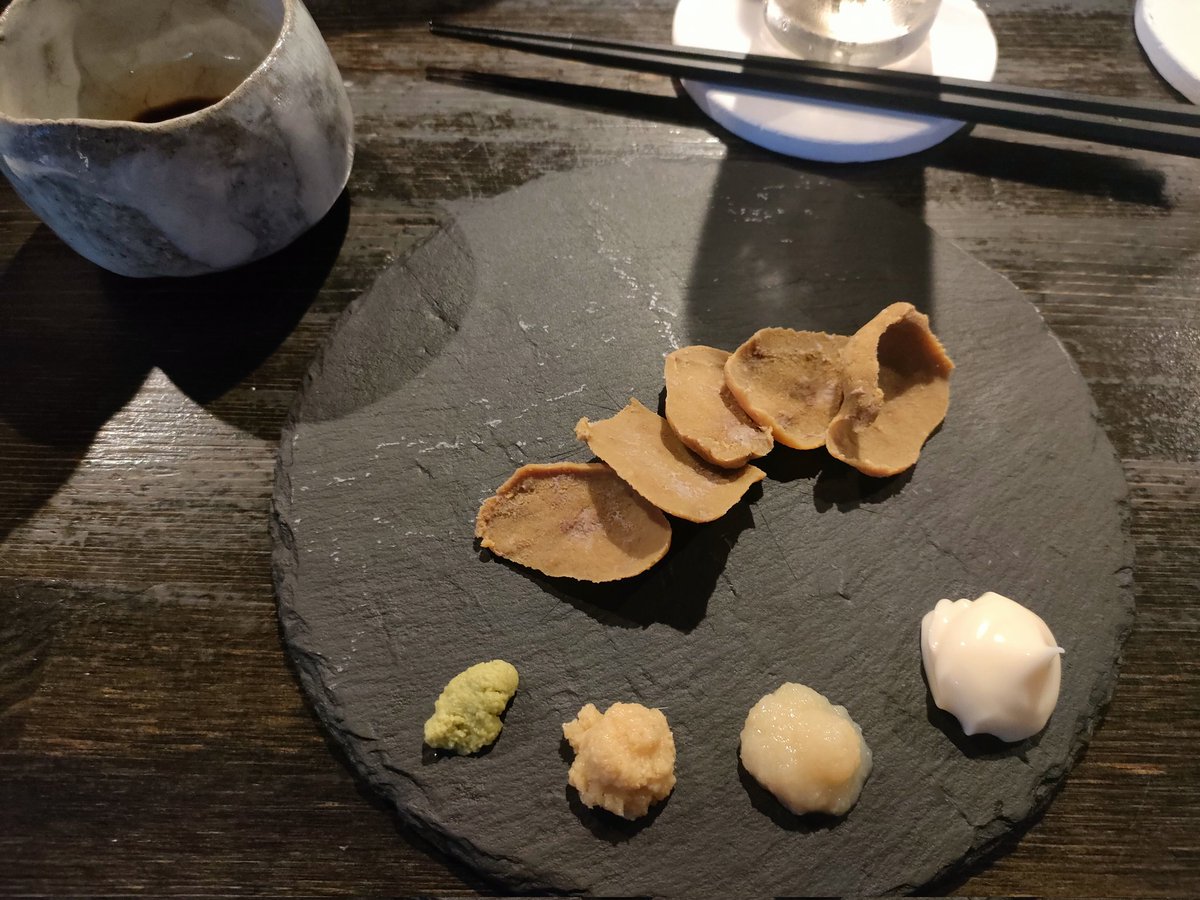 suisyou_erika's tweet photo. 今日はお客さんとして3代目に行きました🙋‍♀️はじめてひろしさんに会えて嬉しかったです✨
生まれて初めてゲテモノ食べた🩷🙏何を食べたかは日曜日直接聞いてくださいね🙇‍♀️🎶
@Bar3daime https://t.co/8gaMBSV6oo