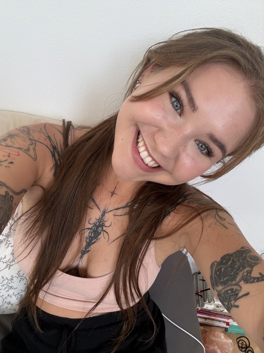 Anna Valentyna tweet media