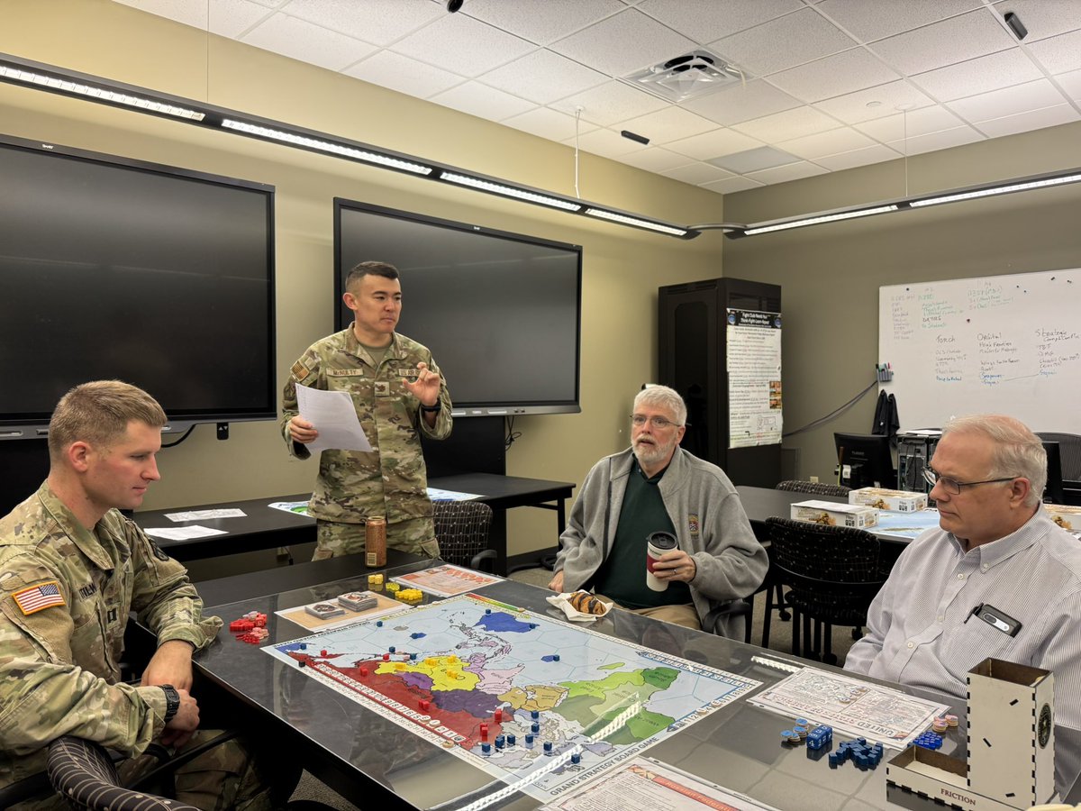 smarkg52's tweet image. Playtest of a grand strategy forward looking #wargame design by one of our @USACGSC @ArmyUniversity Masters students. First time out!  Time to break the model!!!!  😂
