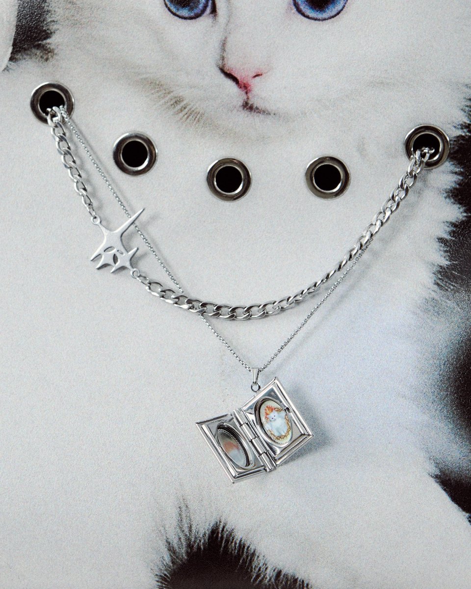 itjustzip's tweet image. Product Line From ZIP No.1 🐈‍⬛

“When Cats Were God Necklace” 
Price : 1,490 THB 

Delivery : 25.11.25 Onwards
( เฉพาะช่องทาง Online ) 

#ZIPxComponentClub
#ZIPOfficialStore
#ComponentClub
#ComponentFW25