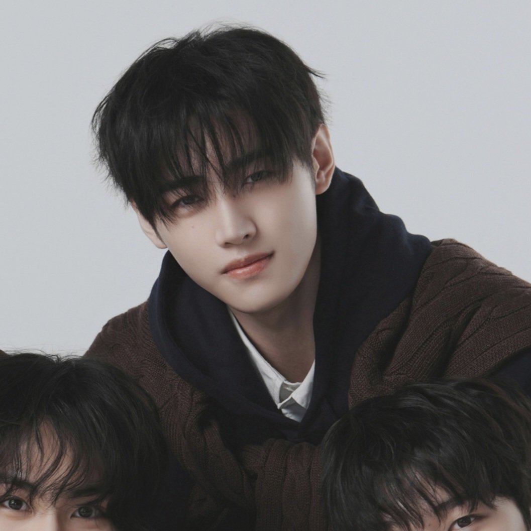 Byeol_ICE's tweet image. 2025 ENniversary Photo#1 덮머

#성훈 #SUNGHOON (1/2) 🤎