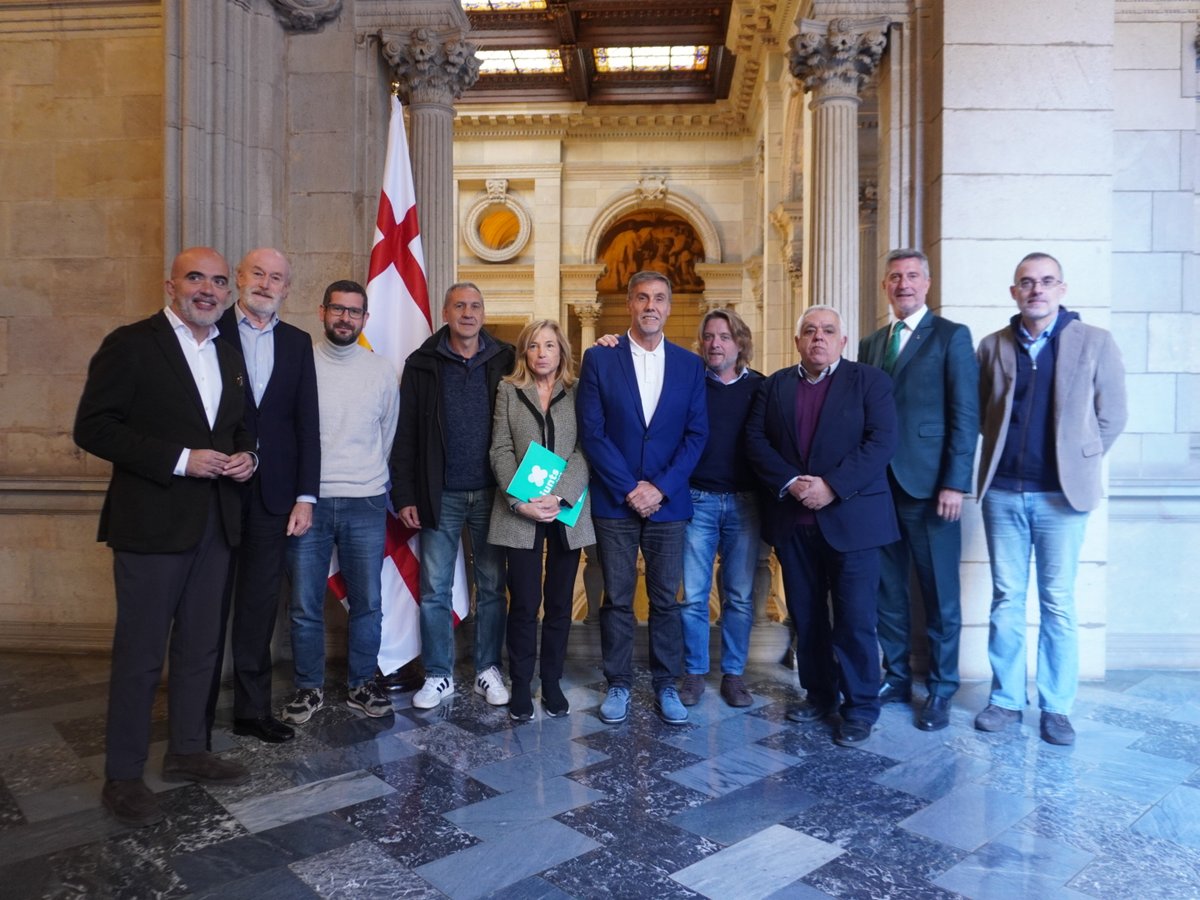 💬 <a href="/barcelona_cat/">Barcelona</a>  se suma a la #CridaEsportCatalà.

📉 El Ple de l'Ajuntament aprova una declaració de suport al model esportiu català i reclama finançament just, més instal·lacions i protecció per a la base.

➡️ Uneix-t’hi a volemguanyar.cat

🔗 volemguanyar.cat/lajuntament-de…