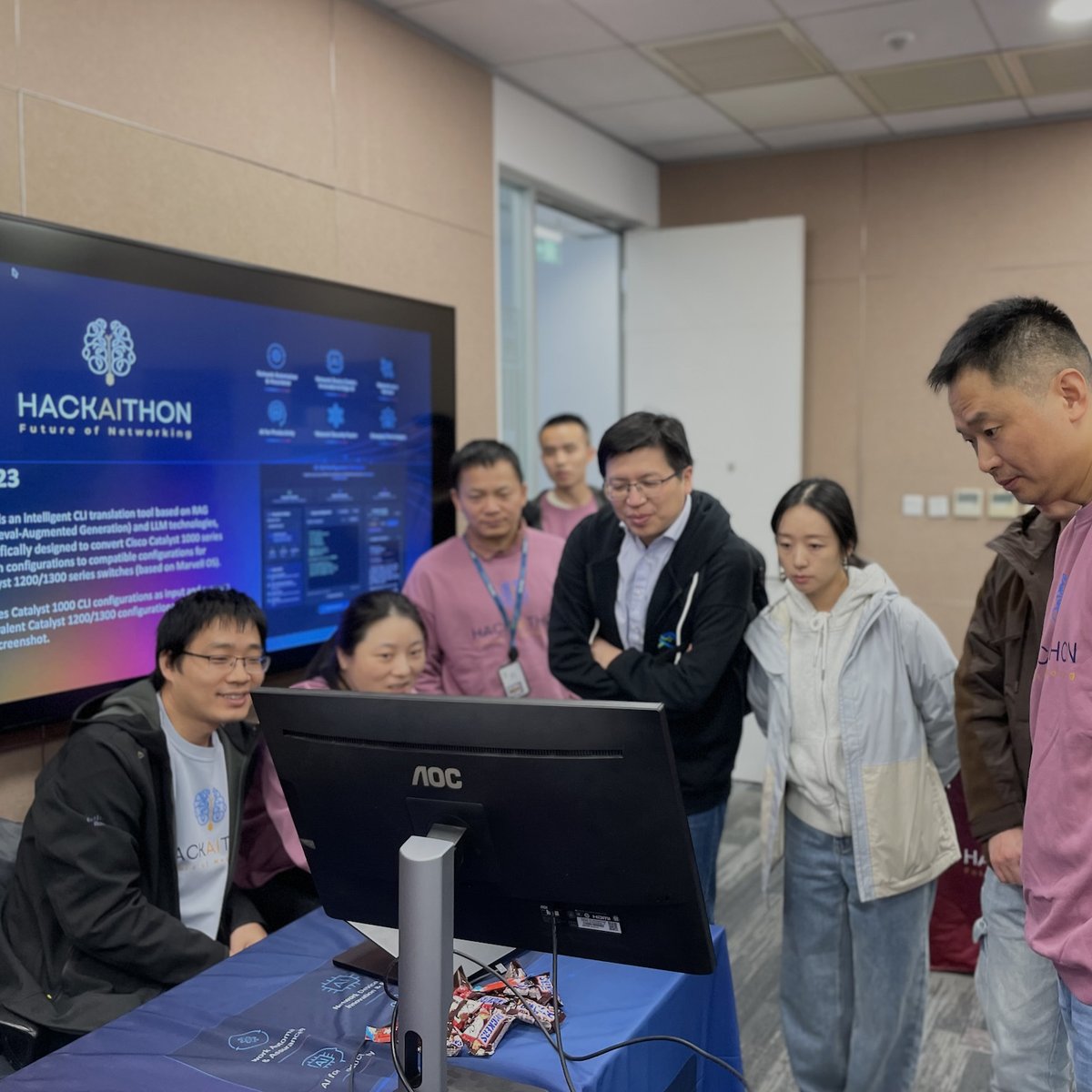 Cisco's tweet image. From #AI productivity and intelligent workflow automation to network-security fusion, machine learning, and next-gen NaaS ideas, this year&apos;s global Cisco &quot;HackAIthon&quot; empowered teams to drive meaningful impact on the future of secure, intelligent networking. 👇

#hackathon