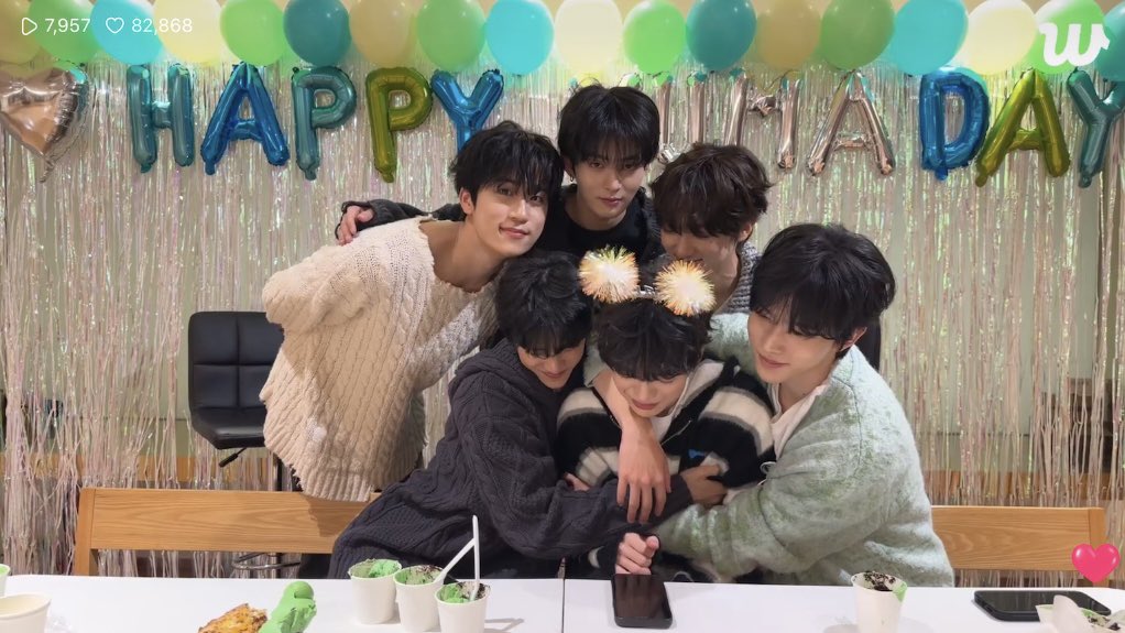 junwoo_seulgi's tweet image. 🐸 유우마 생축 🥳🥳

#럭키와_해피_데이_유우마_생축
#21TimesAsHappy_HappyYumaDay
#해피유우마데이 #HAPPYYUMADAY
#유우마 #Yuma #루네이트 #LUN8