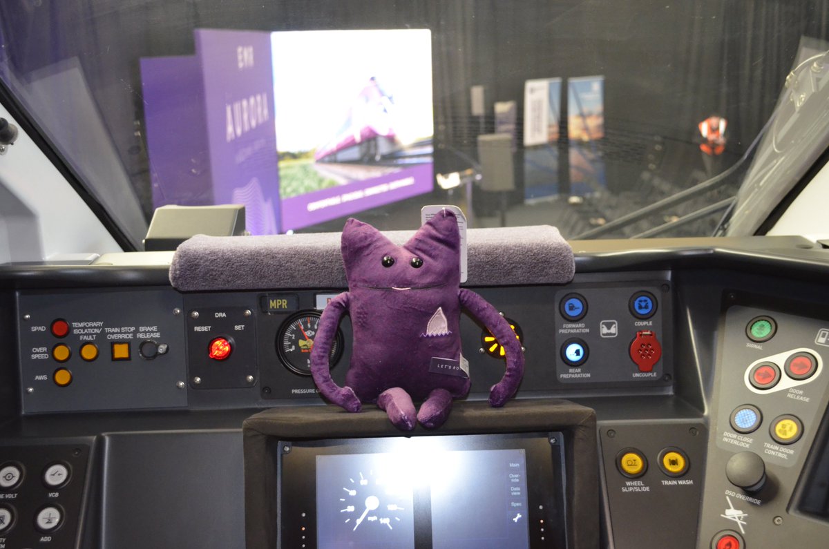 Class8xx's tweet image. Thank you @EastMidRailway , A sneak peek into the soon arrival  of the class 810 &apos;Aurora&apos;. Met some of the people behind the project and some that are going to be working on the trains. A truly passionate set of people. Green signals ahead and can&apos;t wait to be in service