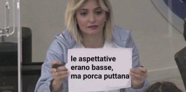 cristiana avrà anche sbagliato ma apprezzo di più una persona come lei che ammette di sentirsi una bambina in amore facendo trasparire la sua verità e chiedendo scusa piuttosto che una con i paraocchi che pensa di avercela solo lei e fa le ripicche con zero emozioni #uominiedonne