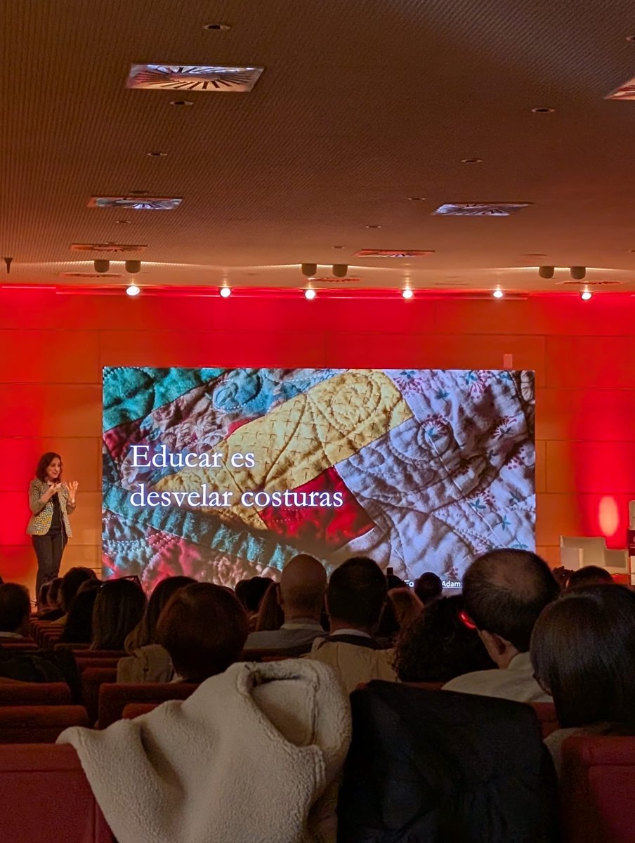 SalesianosPiza's tweet photo. Profesores de nuestro colegio asisten al congreso de innovación educativa para descubrir nuevas metodologías y seguir mejorando la experiencia de aprendizaje. ¡Comprometidos con la educación! #GS #FP #protagonistasdelahistoria https://t.co/g01dzZpPhP