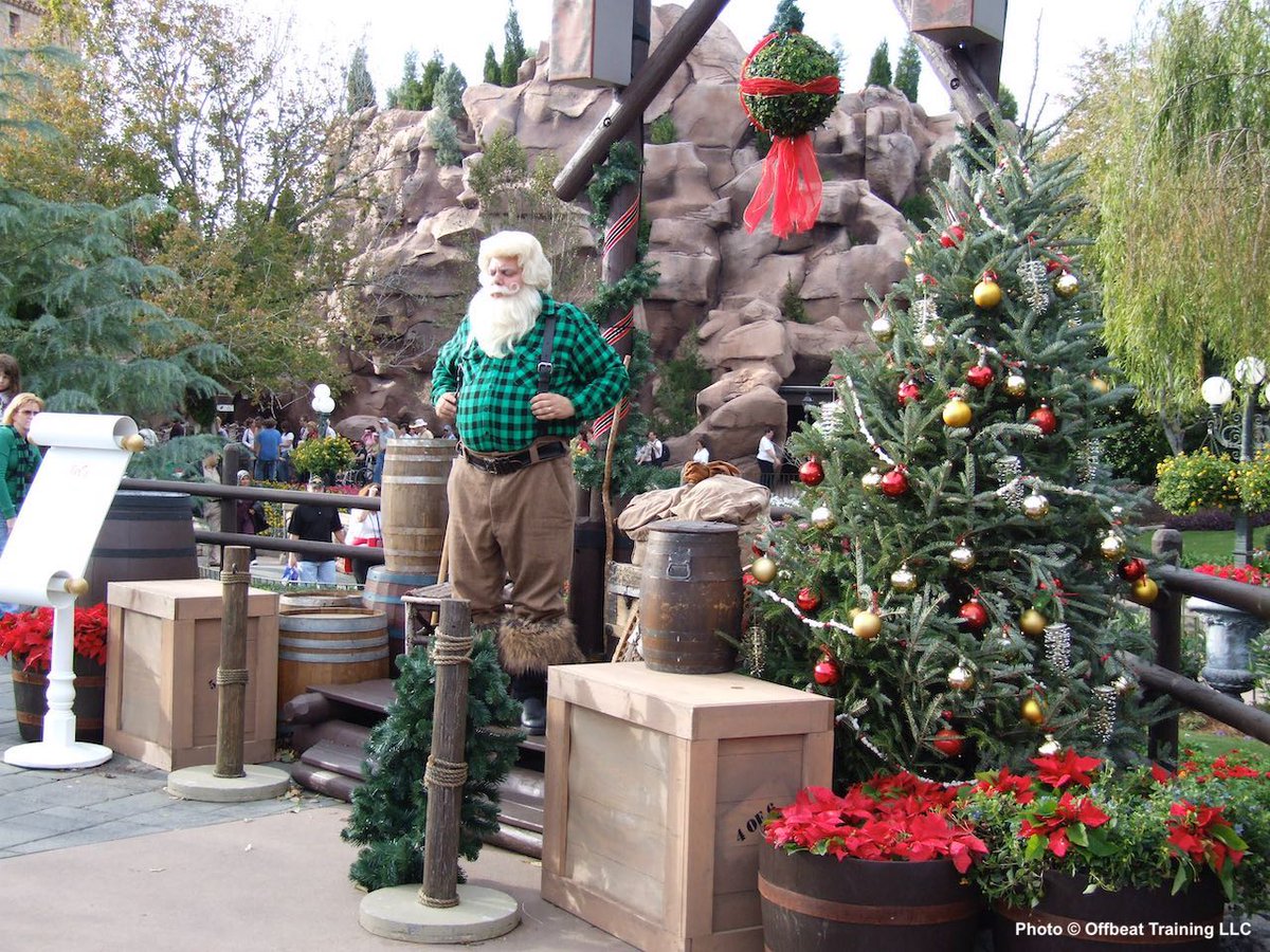 LikeaMouseTips's tweet image. Disney Christmas 2007-8-We close out 07 with Neal Patrick Harris at Candlelight (he is a frequent narrator) and begin 08 with Canada Claus. Interesting: Canada Claus is one of the leaders interviewed in my book The Santa System SantaSystem.com.