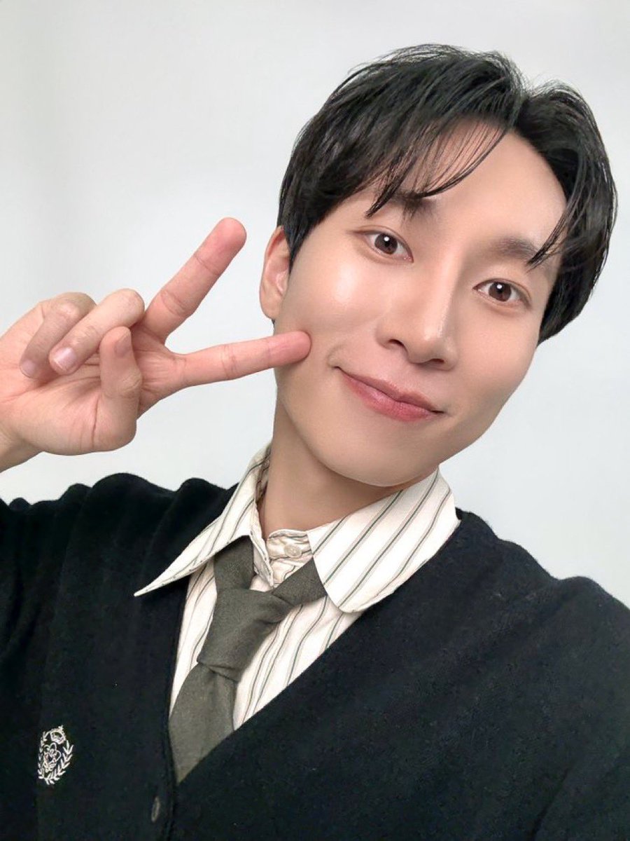sulaaa0222's tweet photo. #멜로디의_햇살_은광아_생일축하해
은광아!! 생일 축하해🥳🥳🥳
비투비로 데뷔해서 멜로디의 곁에
있어줘서 정말 고마워💙💙💙
태어나서줘도 고마워❤️❤️❤️
은광이는 웃을 때 보는 사람도 행복하게 해😍
예전처럼 지금처럼 앞으로도
계속 응원하면서 사랑할게💗
항상 고마워 서은광 항상 사랑해 서은광 https://t.co/WnMD3auZMa