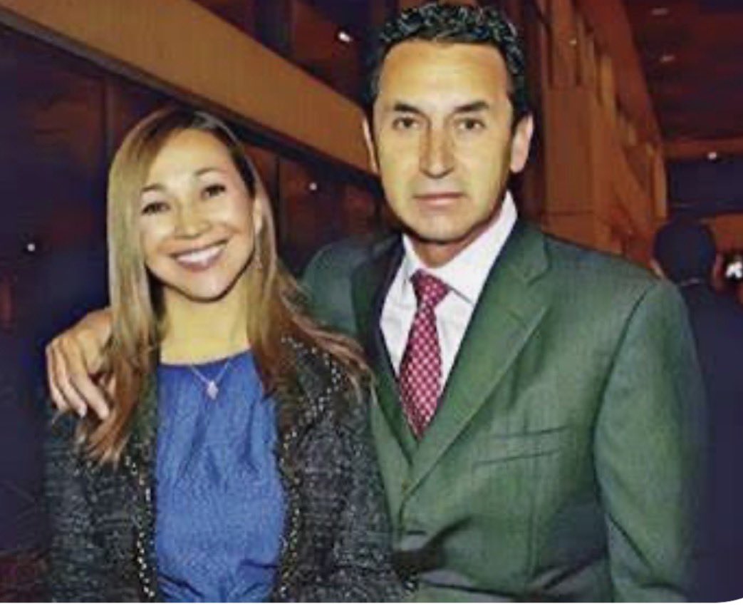 No se les olvide que el recaudo de Transmilenio lo hacen la empresa de Alberto Ríos Velilla, familia de la supuesta “periodista” <a href="/darcyquinnr/">Darcy Quinn</a> . Y se quedan con parte de la tajada.

Que su empresa Air-e , que proporcionaba energía en la costa caribe, esta siendo liquidada por