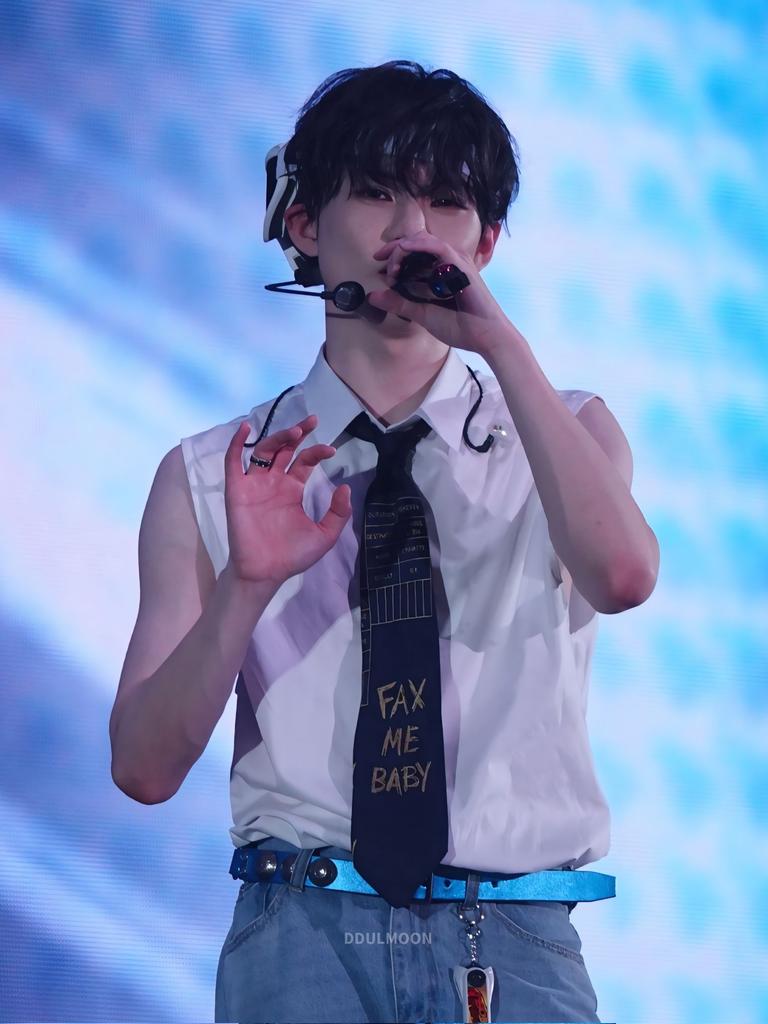 ddulmoon tweet media