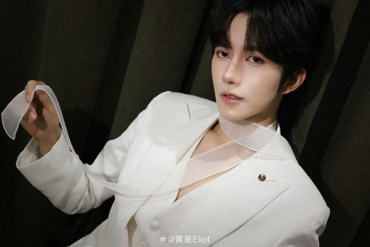 0rangeFair's tweet image. 251121 weibo

Good night

#EliotHuang #HuangXing #黄星 #XingQiu #XYQQJ