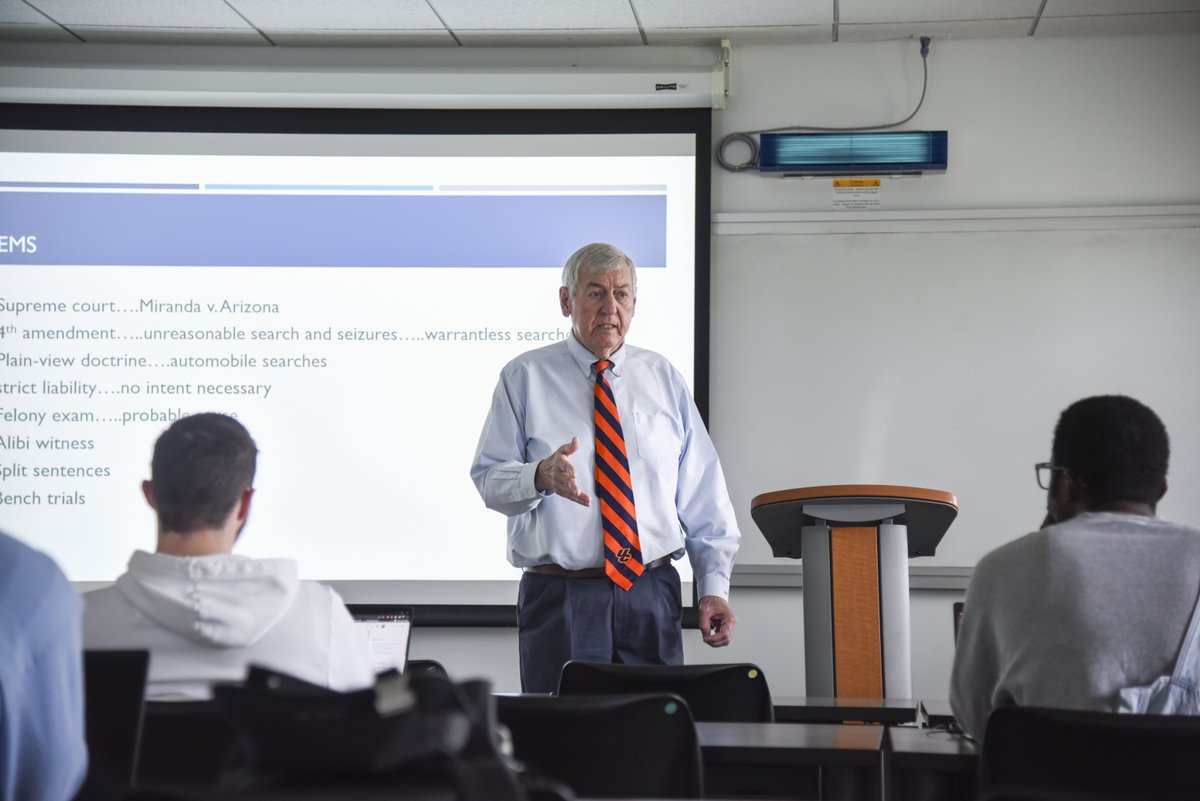 📚Professors who know your name. Classes that shape your future.
Start here → Apply now! 💙🧡
🔗 utica.edu/apply-now
#UticaUniversity #ApplyNow #PioneerPride