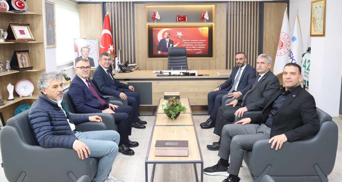 HEkici42's tweet photo. Seydişehir İlçe Başkanımız Ramazan Arın, Seydişehir Belediye Başkanımız Hasan Ustaoğlu ve İlçe Koordinatörümüz İzzet Çelik ile birlikte Karayolları 3. Bölge Müdürümüz Gökhan Köroğlu’nu ve Konya Çalışma ve İş Kurumu İl Müdürümüz Önder Çiftci’yi ziyaret ettik.

Seydişehir’imize yönelik devam eden çalışmalar ile planlanan projeleri değerlendirdiğimiz verimli görüşmeler gerçekleştirdik.

Misafirperverlikleri için teşekkür ediyorum.
