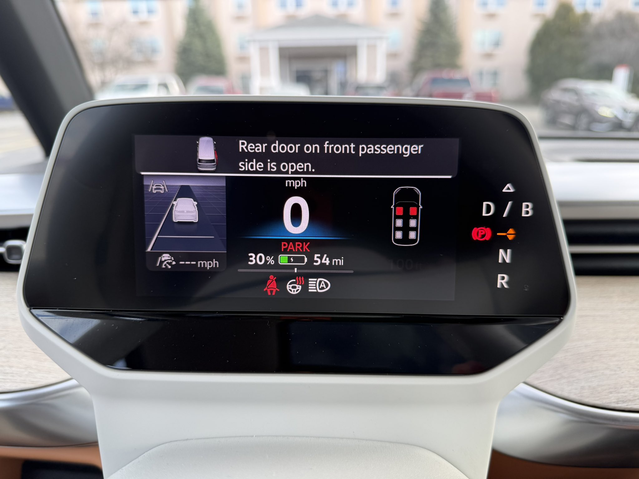 G6SYq7WWIAADEow?format=jpg&name=large