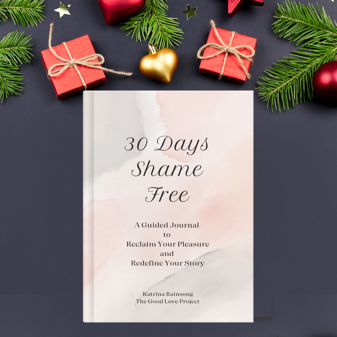 GoodLoveProject's tweet image. Looking for a meaningful gift? 🎁 30 Days Shame Free makes a beautiful present—for you or someone you love. Inside are 30 prompts to help release shame and invite more pleasure. One of my faves:
What does sexual freedom mean to you?
✨ Wrap up a little liberation this season!