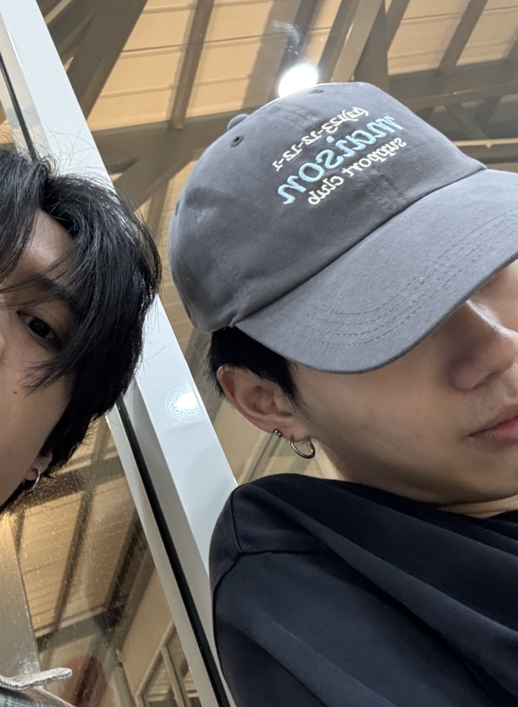 TERN_CYM's tweet image. พอดีผมพึ่งสอบเสร็จผมคัมแบคแล้วครับทุกคน มีคนมาทวงคลิปแล้วผมกำลังดำเนินการครับ🫡55555555
#PATTERN_LE7EL 
#KENG_LE7EL