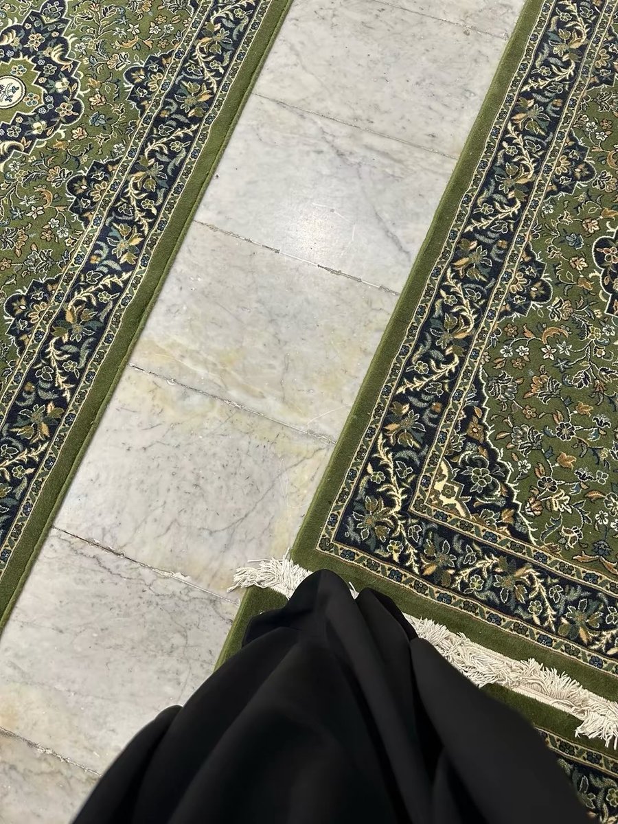 h__70ii's tweet image. madinah will always have my heart 🤍