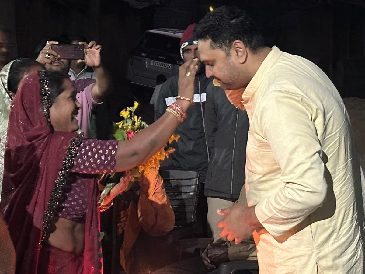 umeshpatelcgpyc's tweet image. आज अपने विधानसभा क्षेत्र के खरसिया वि.खं. अंतर्गत ग्राम सेंद्रीपाली, कुर्रूभांठा और बड़े जामपाली में जनसंपर्क कर लोगों से भेट मुलाकात किया।