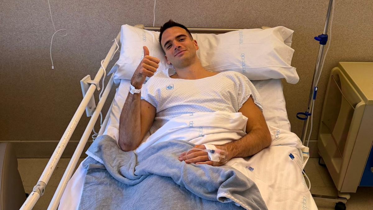 CompeticionFEB's tweet image. 🚑 Enfermería #PrimeraFEB: El @BasquetMenorca actualiza el parte médico de @PolFiguerasL

🩺 Rotura ligamento femoropatelar interno con avulsión de polo inferior de rótula en rodilla derecha

▶ Operado con éxito

📝 Más información ⬇
feb.es/2025/11/21/bal…