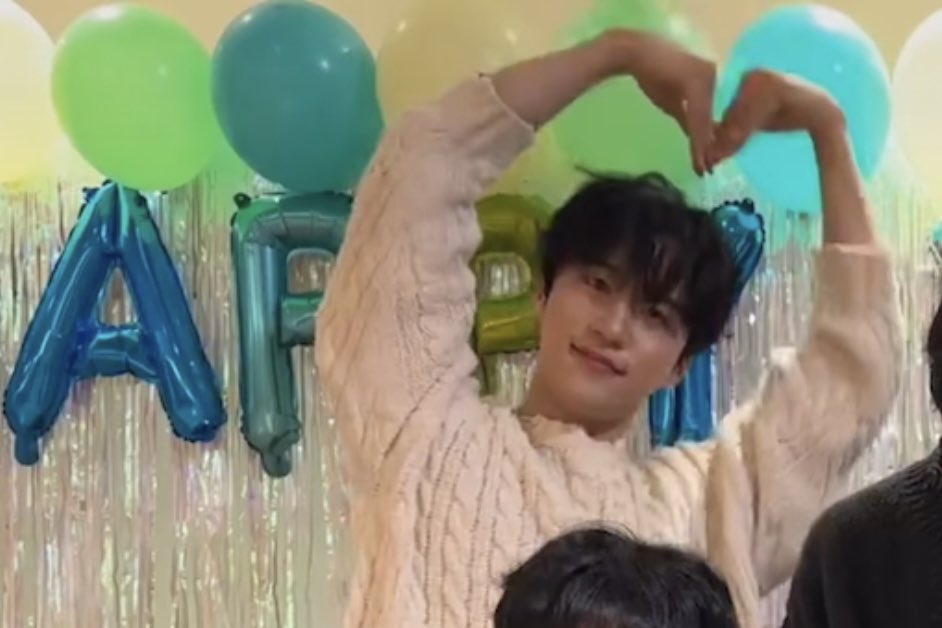 junwoo_seulgi's tweet image. 애기야 ♡

#준우 #JUNWOO #루네이트 #LUN8