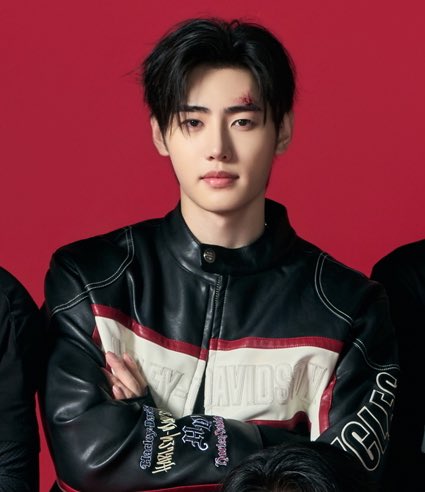 hoonikiz's tweet image. cool and softie looks of sunghoon 😵‍💫